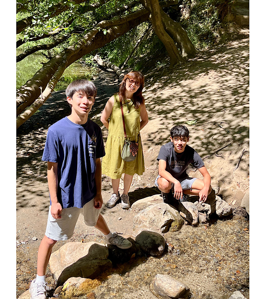 昔よく遊んだ川辺へ